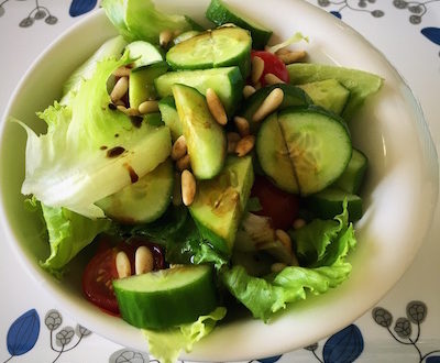 traditional green salad