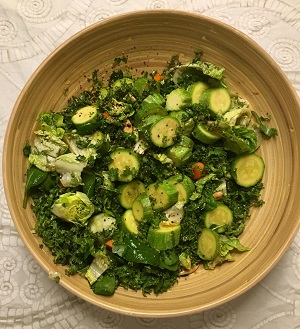 green detox salad